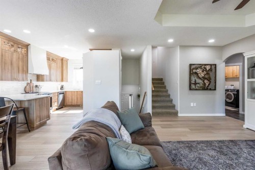 42 Somerset Way Se, Medicine Hat, AB 