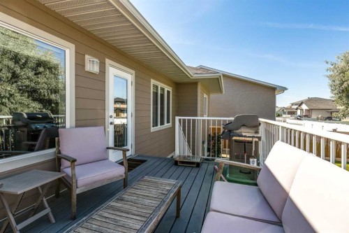 42 Somerset Way Se, Medicine Hat, AB 