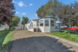 111-1600 Strachan Road SEMedicine Hat, AB T1B 4M3