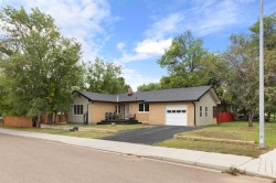 410 4 Avenue SWMedicine Hat, AB T1A 4Z9