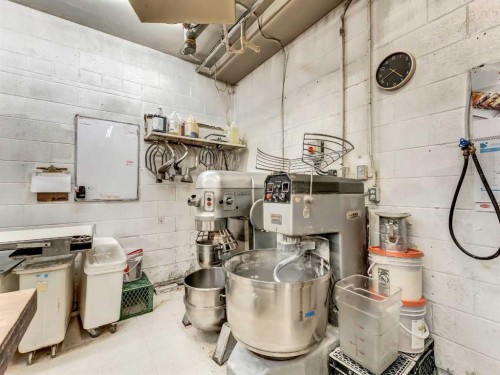 8 3 Street Se, Redcliff, AB 