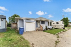 352 Cornell Crescent SWMedicine Hat, AB T1A 7Z3