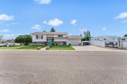 3 Ross Heights Place SEMedicine Hat, AB T1B 2E5