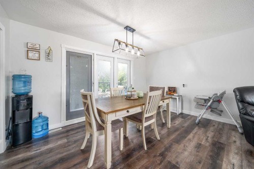 25 Fairway Crescent, Foremost, AB 
