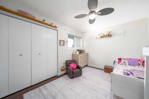 25 Fairway Crescent, Foremost, AB 