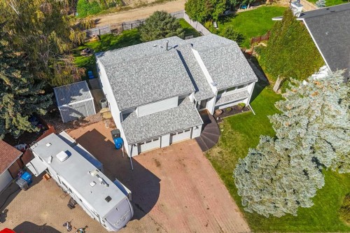25 Fairway Crescent, Foremost, AB 