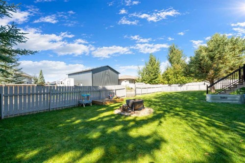 25 Fairway Crescent, Foremost, AB 
