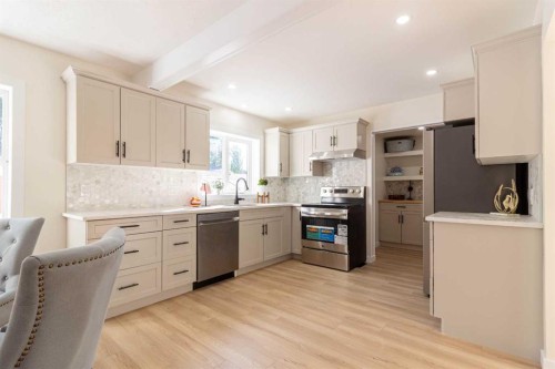 421 Aberdeen Street Se, Medicine Hat, AB 