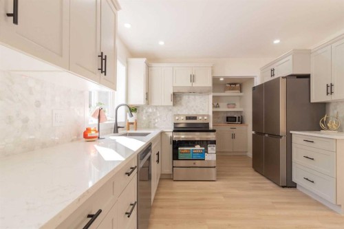 421 Aberdeen Street Se, Medicine Hat, AB 