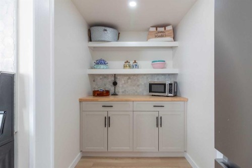 421 Aberdeen Street Se, Medicine Hat, AB 
