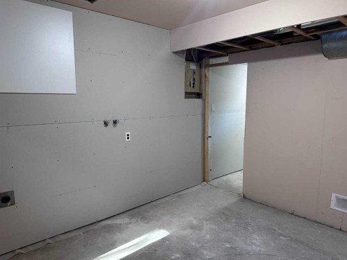421 Aberdeen Street Se, Medicine Hat, AB 