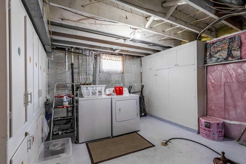 77 9 Street Ne, Medicine Hat, AB 