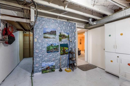 77 9 Street Ne, Medicine Hat, AB 