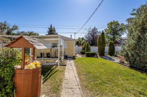 77 9 Street Ne, Medicine Hat, AB 