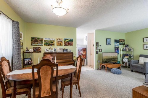 77 9 Street Ne, Medicine Hat, AB 