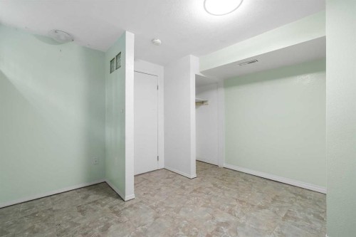 1002 13 Street Ne, Medicine Hat, AB 