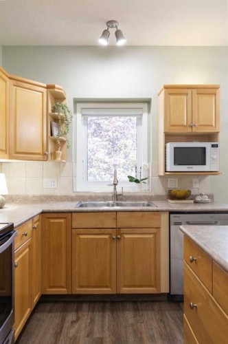 206 Washington Way Se, Medicine Hat, AB 