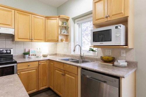 206 Washington Way Se, Medicine Hat, AB 