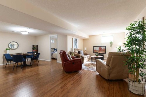 206 Washington Way Se, Medicine Hat, AB 