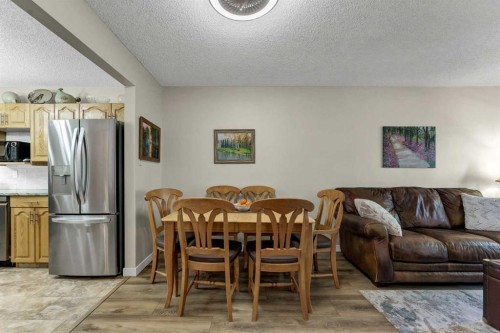 304-252 4 Street Se, Medicine Hat, AB 