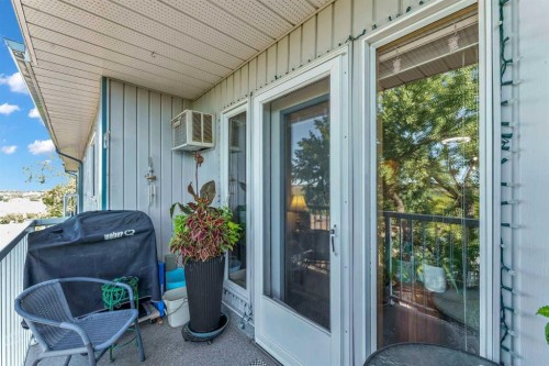 304-252 4 Street Se, Medicine Hat, AB 