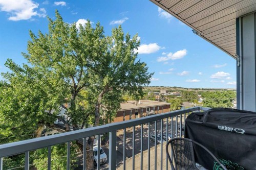 304-252 4 Street Se, Medicine Hat, AB 