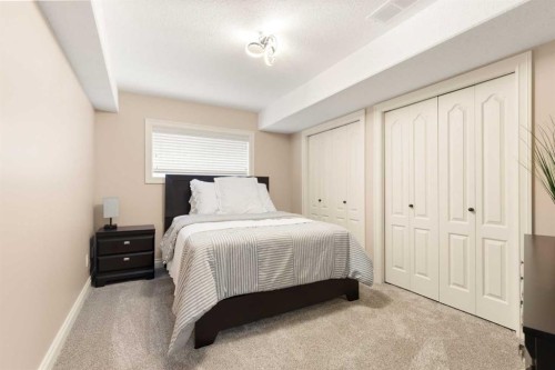 88 Greenwood Court Sw, Medicine Hat, AB 