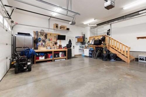 88 Greenwood Court Sw, Medicine Hat, AB 