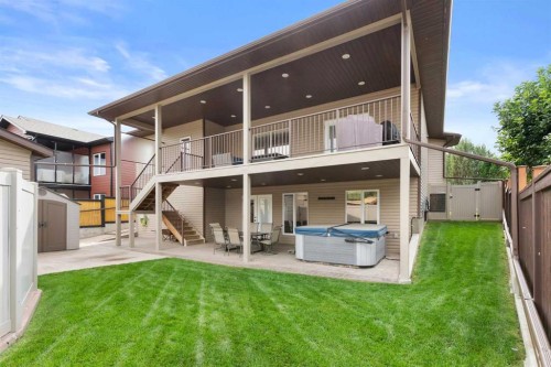 88 Greenwood Court Sw, Medicine Hat, AB 