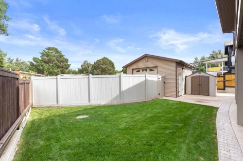 88 Greenwood Court Sw, Medicine Hat, AB 