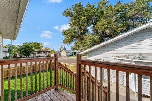 60 Gray Crescent Nw, Medicine Hat, AB 