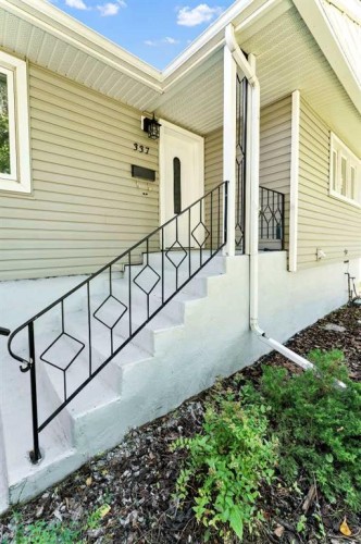 337 8 Street Sw, Medicine Hat, AB 