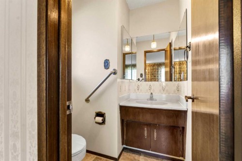 167 Primrose Drive Se, Medicine Hat, AB 