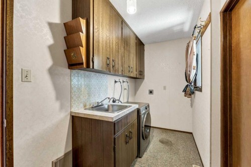 167 Primrose Drive Se, Medicine Hat, AB 