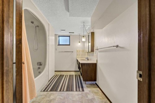 167 Primrose Drive Se, Medicine Hat, AB 