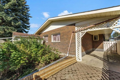 167 Primrose Drive Se, Medicine Hat, AB 