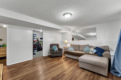 253 11 Street Ne, Medicine Hat, AB 