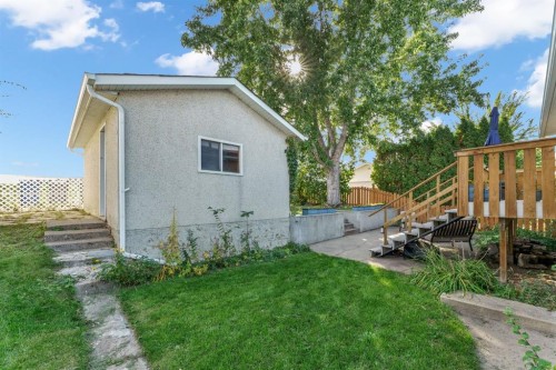 253 11 Street Ne, Medicine Hat, AB 