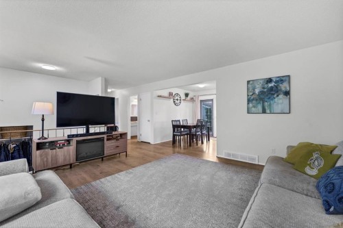 253 11 Street Ne, Medicine Hat, AB 