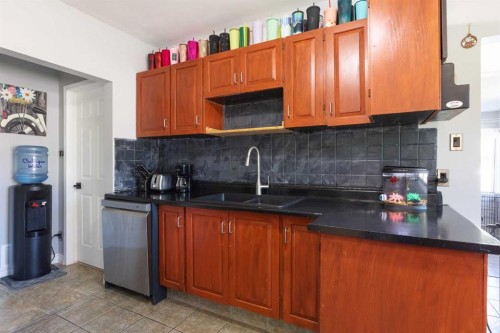 1178 Queen Street Se, Medicine Hat, AB 