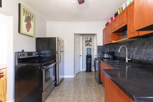 1178 Queen Street Se, Medicine Hat, AB 