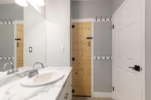 1178 Queen Street Se, Medicine Hat, AB 