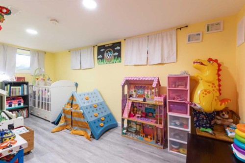 1178 Queen Street Se, Medicine Hat, AB 