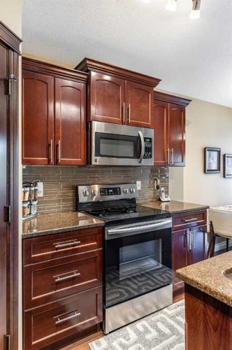 604 Vista Drive Se, Medicine Hat, AB 