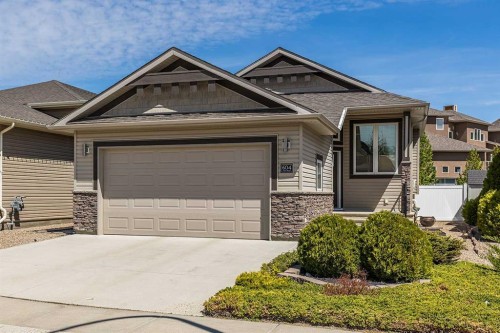 604 Vista Drive Se, Medicine Hat, AB 