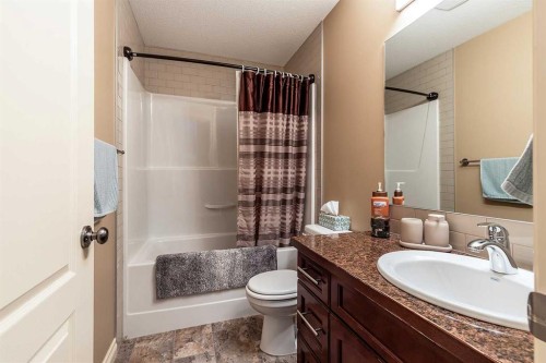 604 Vista Drive Se, Medicine Hat, AB 