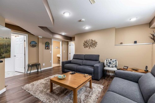 604 Vista Drive Se, Medicine Hat, AB 