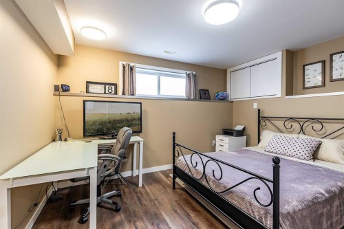 604 Vista Drive Se, Medicine Hat, AB 