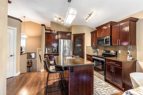 604 Vista Drive Se, Medicine Hat, AB 