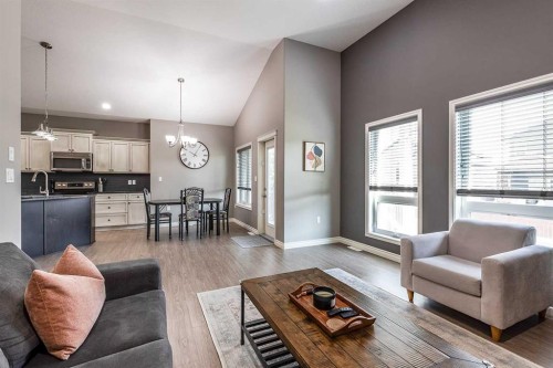 32 Hamptons Crescent Se, Medicine Hat, AB 